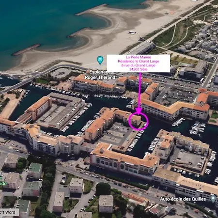 Apartment La Perle Marine: Cozy Beachside With Marina View